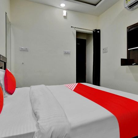 Oyo Hotel Dr Greens Indore Exterior photo