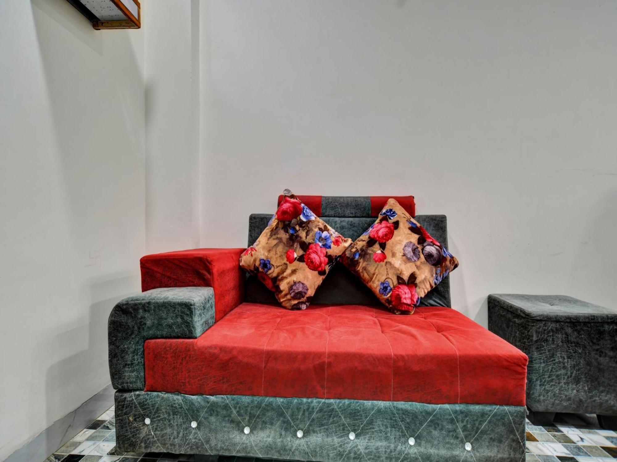 Oyo Hotel Dr Greens Indore Exterior photo
