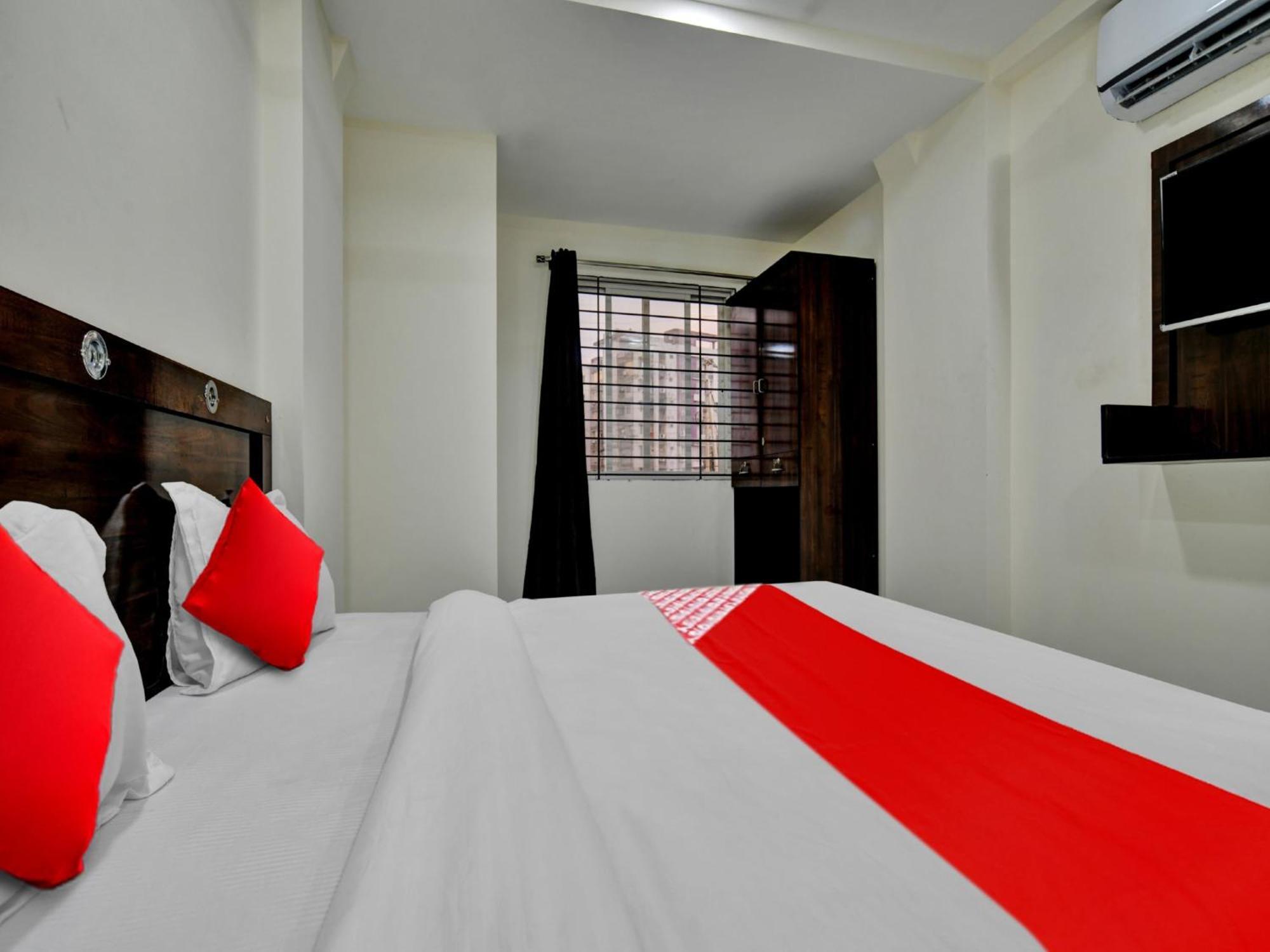 Oyo Hotel Dr Greens Indore Exterior photo